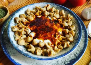 Kızarmış Kıymalı Mantı